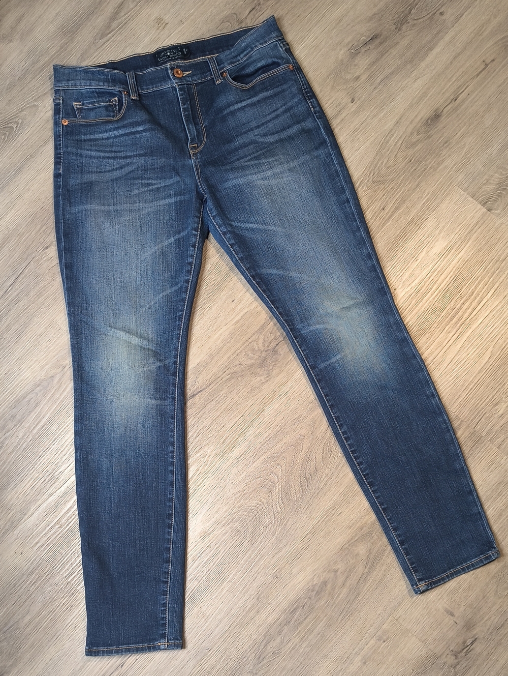 S1231 Sofia Skinny Fit Low Rise Lucky Brand Size 10 Medium Wash Women's Jeans
